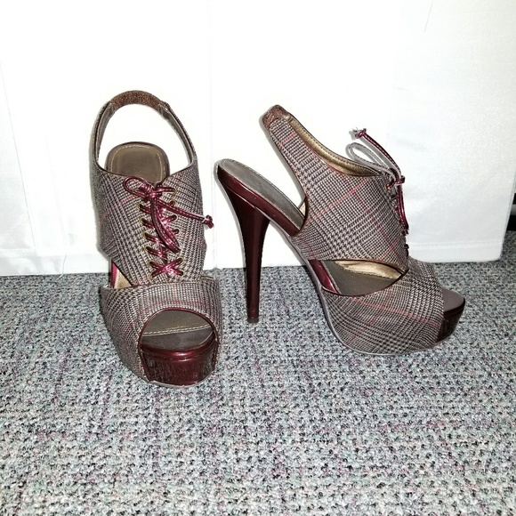 🔴 FINAL OFFER - COLIN STUART VS Burgundy Plaid Bootie Work Heels - Picture 2 of 6